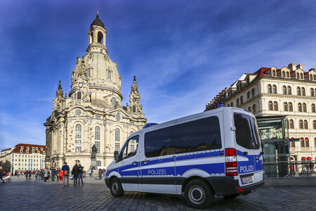 Gegendemonstration zu Pegida in Dresden