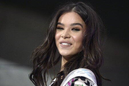 Konzert von Hailee Steinfeld in New York
