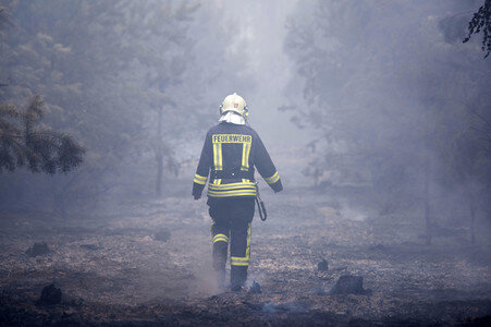 Waldbrandbekämpfung bei Treuenbrietzen