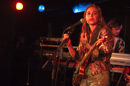 Konzert von Nina Attal in Berlin