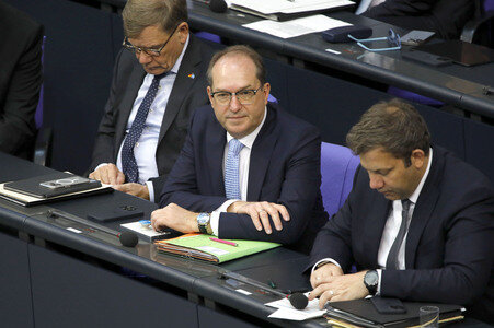 27. Sitzung des Deutschen Bundestages in Berlin