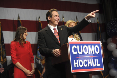 Andrew M. Cuomo zu Gouverneur wiedergewählt, New York