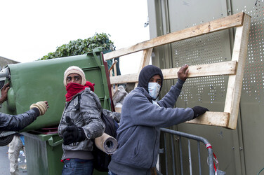 Französische Polizei räumt Flüchtlingslager bei Calais
