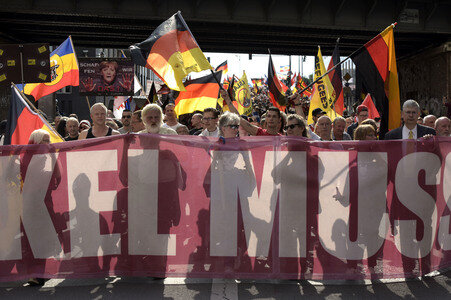 'Merkel muss weg' Demo in Berlin