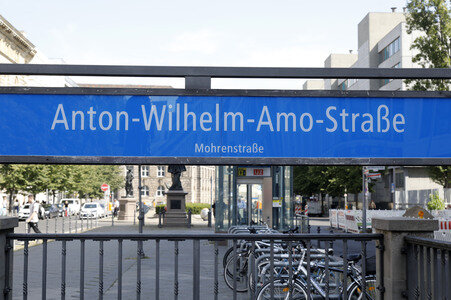 Umbenennung U-Bahnhof Mohrenstraße in Berlin