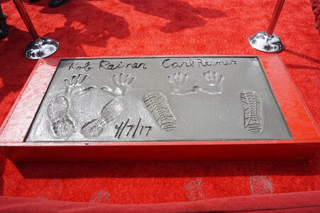 Hand and Footprint Ceremony mit  Carl und Rob Reiner in Los Angeles
