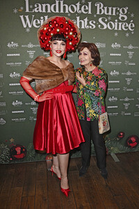 Weihnachts-Soirée mit Julian F. M. Stoeckel in Burg