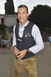 Almauftrieb beim Oktoberfest 2025 in München