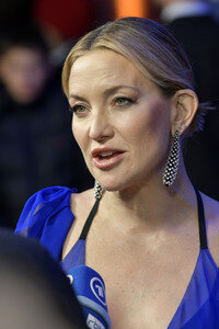 Filmpremiere 'Song Sung Blue' in Berlin