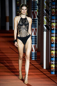 Dolores Cortés Fashion Show auf der Merceds-Benz Fashion Week M