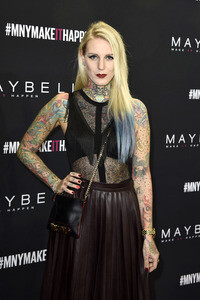 Maybelline New York Make-Up Runway Fashion Show auf der Mercedes-Benz Week Autumn/Winter 2016 in Berlin