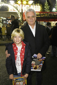 Premiere vom 12. Roncalli Weihnachtscircus in Berlin