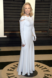 Vanity Fair Oscar Party 2017 in Beverly Hills