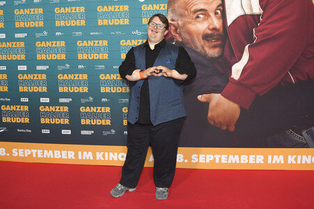 Filmpremiere 'Ganzer halber Bruder' in Hannover