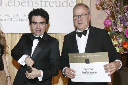 Champagne Preis für Lebensfreude in Hamburg