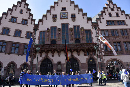 'Pulse of Europe' Kundgebung in Frankfurt