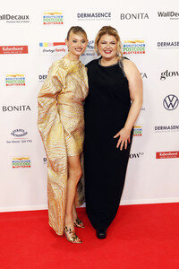 Goldene Bild der Frau 2025 in Hamburg