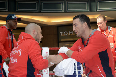 Wladimir Klitschko trainiert im Einkaufszentrum, Oberhausen