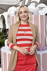 Photocall zum 15-jährigen Jubiläum des Designer Outlet Berlin in Wustermark