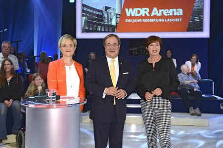 TV-Sendung 'WDR Arena - Ein Jahr Regierung Laschet' in Köln