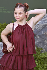 Season 2 Premiere 'Avatar - Der Herr der Elemente' in Los Angeles