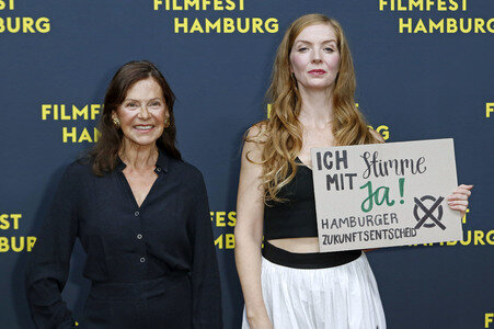 Festivaleröffnung und Filmpremiere 'Lovely Day', Filmfest Hamburg 2025