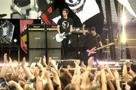 5 Seconds of Summer in der ABC-Show 'Good Morning America' in New York