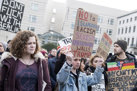 Protest gegen Trump-Politik in Berlin