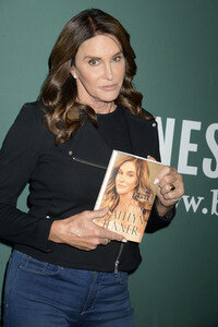 Buchsiginerstunde von Caitlyn Jenner in New York