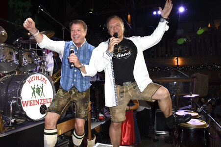 Kufflers Weinzelt auf dem Oktoberfest in München