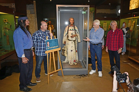 Namensgebung der historischen Blackfoot-Frau im Karl-May-Museum in Radebeul