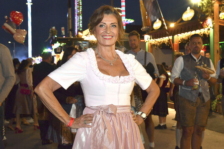 Almauftrieb beim Oktoberfest 2026 in München
