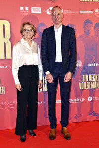 Filmpremiere 'Ein Becken voller Männer' in Berlin