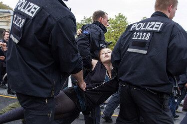 Gegendemonstration zum 'Marsch für das Leben', Berlin