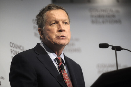 John Kasich spricht in New York
