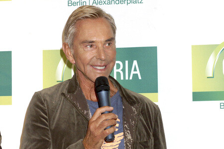 Autogrammstunde mit Wolfgang Joop in Berlin
