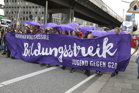 Demonstration 'Bildungsstreik - Jugend gegen G20' in Hamburg