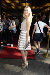 Theaterpremiere von 'Bette & Joan' in Berlin