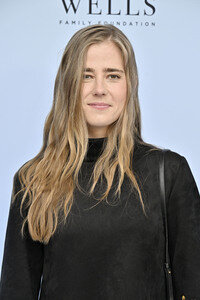 Rape Treatment Center and Stuart House Brunch mit dem Cast von 'The Pitt' in Los Angeles