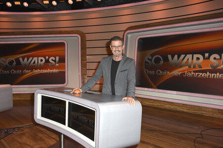 Fototermin zur Quizshow 'So war's! Das Quiz der Jahrzehnte' in Ismaning
