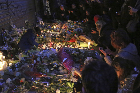 Paris in Trauer um Opfer der Terroranschläge