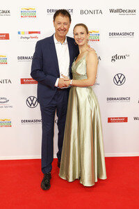 Goldene Bild der Frau 2025 in Hamburg