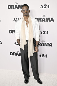 Filmpremiere 'Das Drama - Noch mal auf Anfang' in Los Angeles