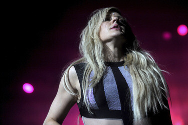 Ellie Goulding Performs in New York