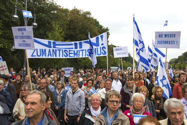 'Deutschland steht auf: Nie wieder Judenhass!' Demonstration, Berlin