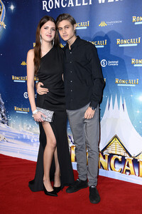 Premiere des 21. Original Roncalli Weihnachtscircus 2025 in Berlin