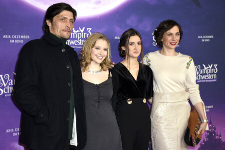 Filmpremiere 'Vampirschwestern 3 - Reise nach Transsilvanien' in München