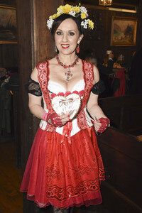 2. Charity Lunch zugunsten von 'Frohes Herz e.V.' beim Oktoberfest 2017 in München