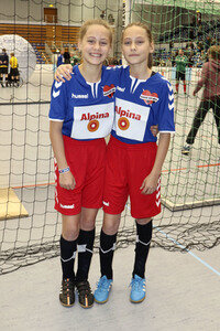 Benefiz-Fußballspiel 'Kicken mit Herz' 2017 in Hamburg
