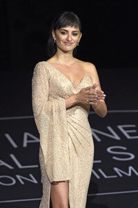 'Loving Pablo' Premiere, San Sebastian Film Festival 2017